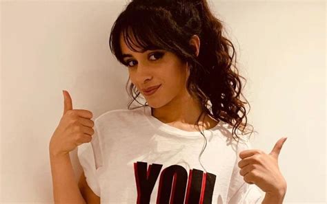 camila cabello desnuda|Camila Cabello comparte su primer desnudo y。